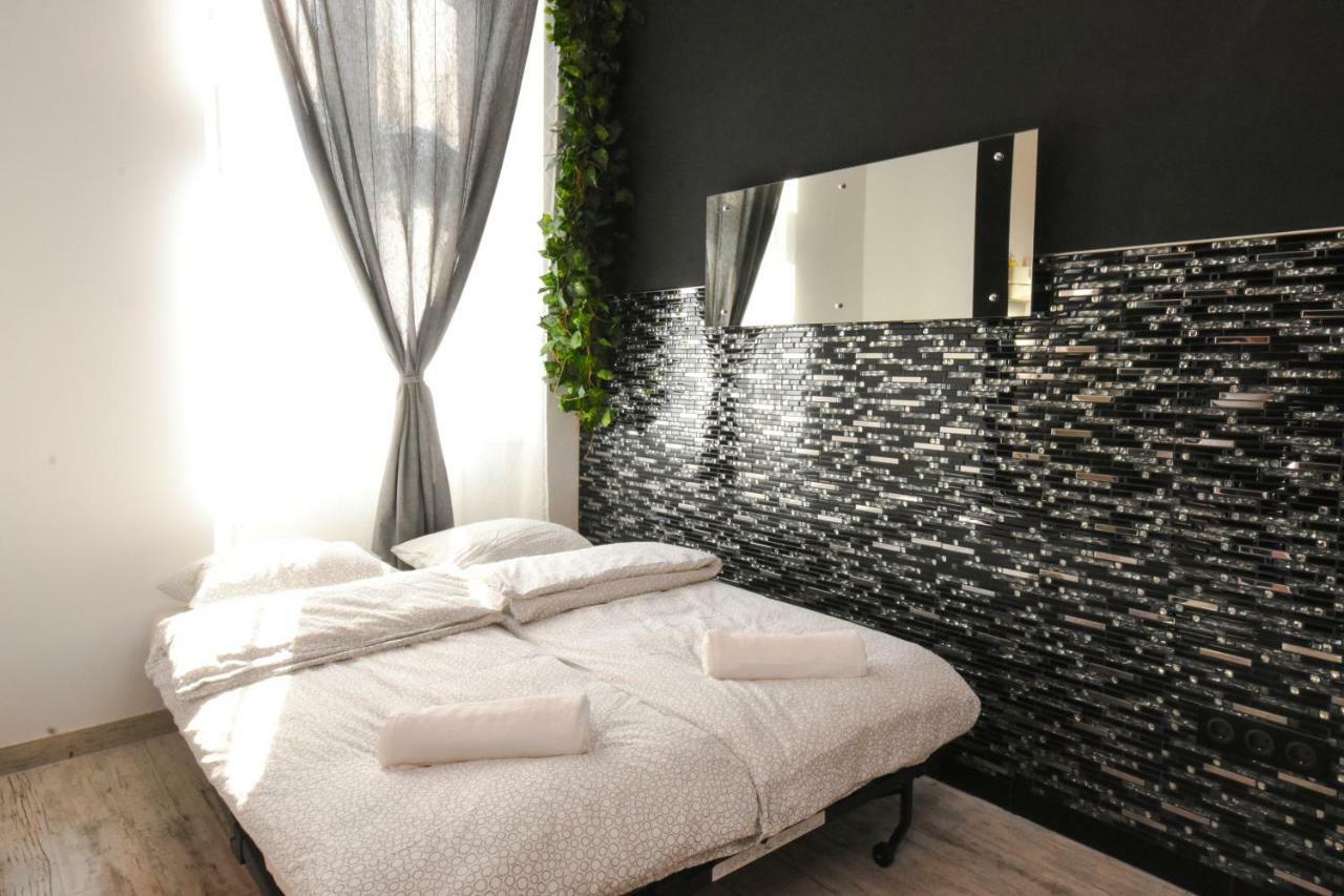 Modern Design In The Center Apartman