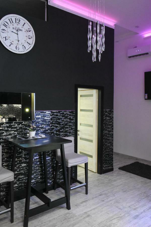 Apartman Modern Design In The Center *