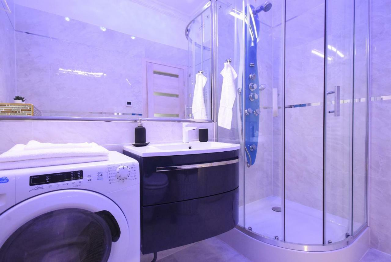Modern Design In The Center Apartman Budapest